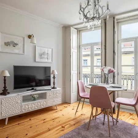 Mouzinho Historic Apartment